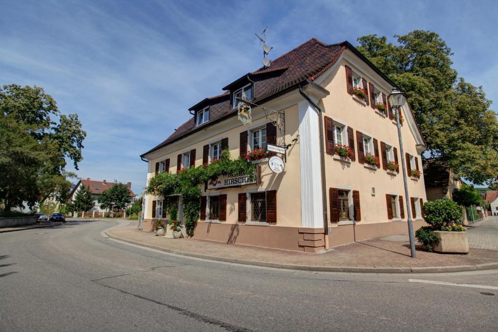 Oberrimsingen Gasthaus Zum Hirschen מראה חיצוני תמונה